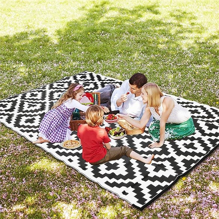 picnic mat for family